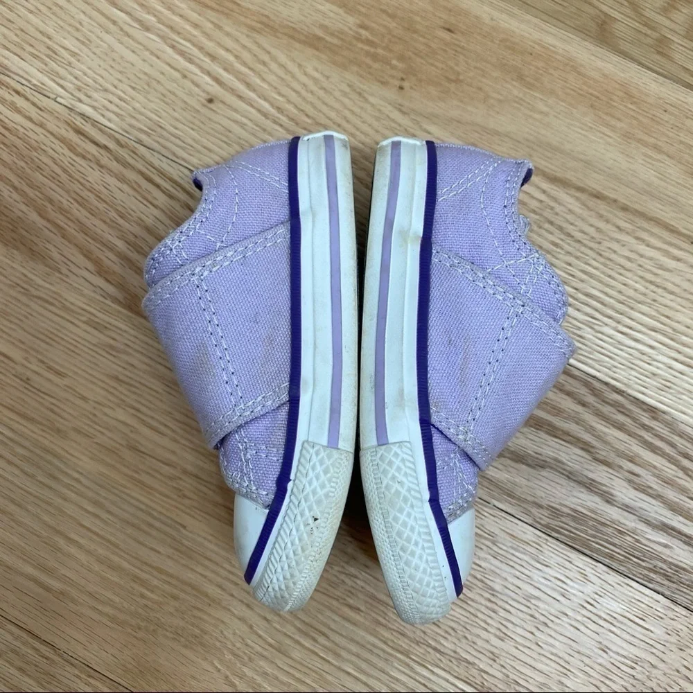 Converse Lavender Purple Sneakers Sz 5 Girls Baby